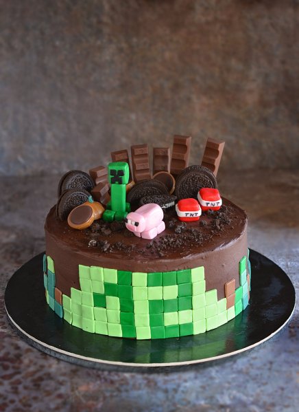 Minecraft torta készítése házilag - doboskrém recept - fondant Creeper és Minecraft malac figura egyszerűen