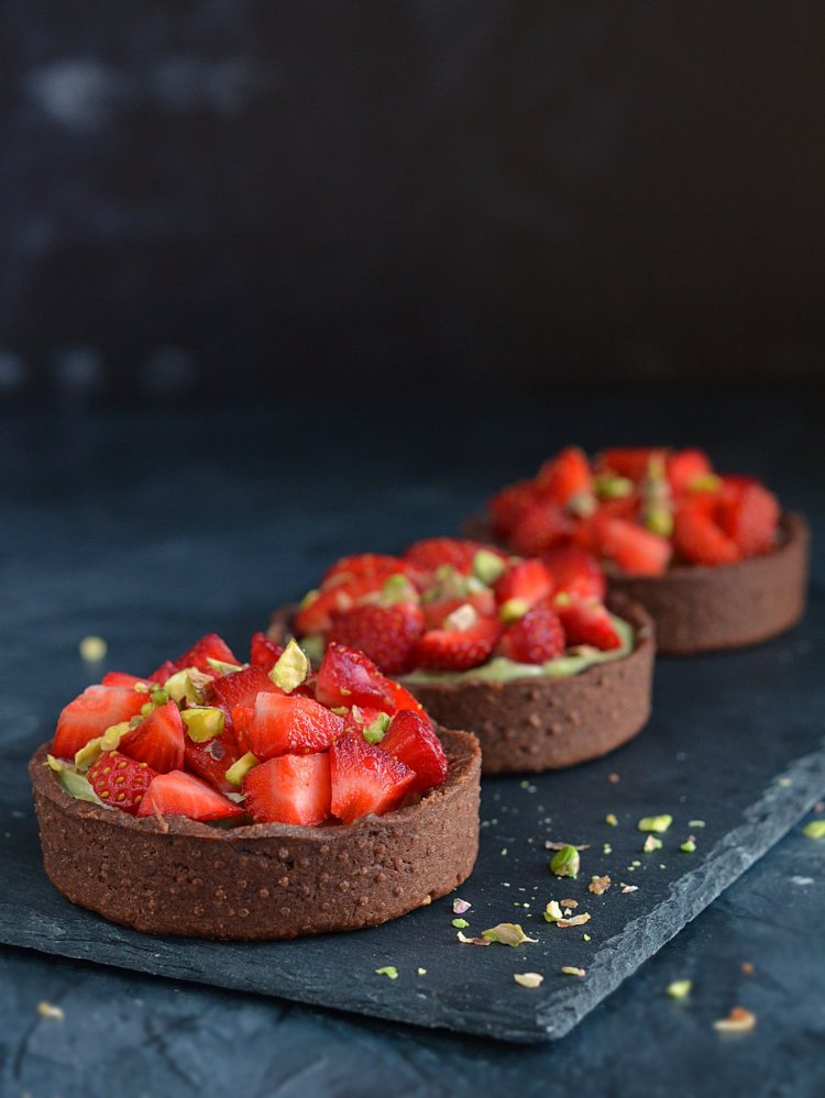 Pisztáciakrémes-epres tart recept házilag egyszerűen