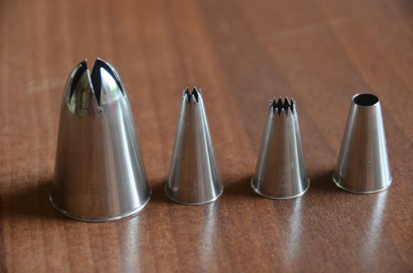 Díszítőcsövek habcsókhoz