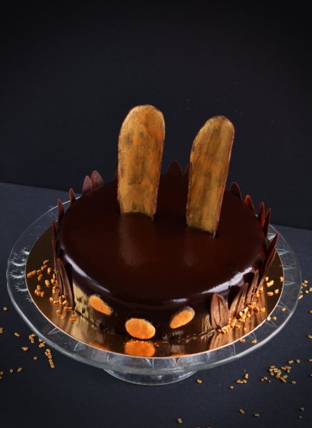 Mákos vanília mousse torta tükörglazúrral recept - nyuszi torta készítése