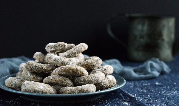 Mákos vaníliás kifli recept karácsonyra