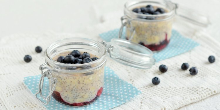 Banános chia puding recept erdei gyümölcsökkel - gyors, egészséges, finom reggeli