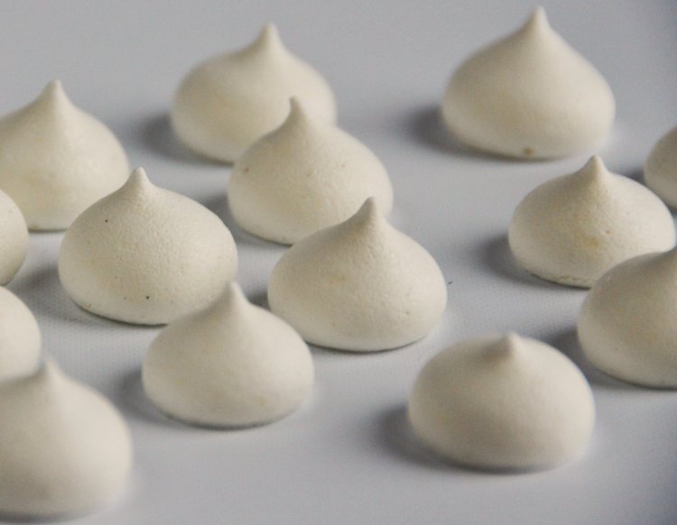 Vegán habcsók recept - habcsók készítése tojás nélkül