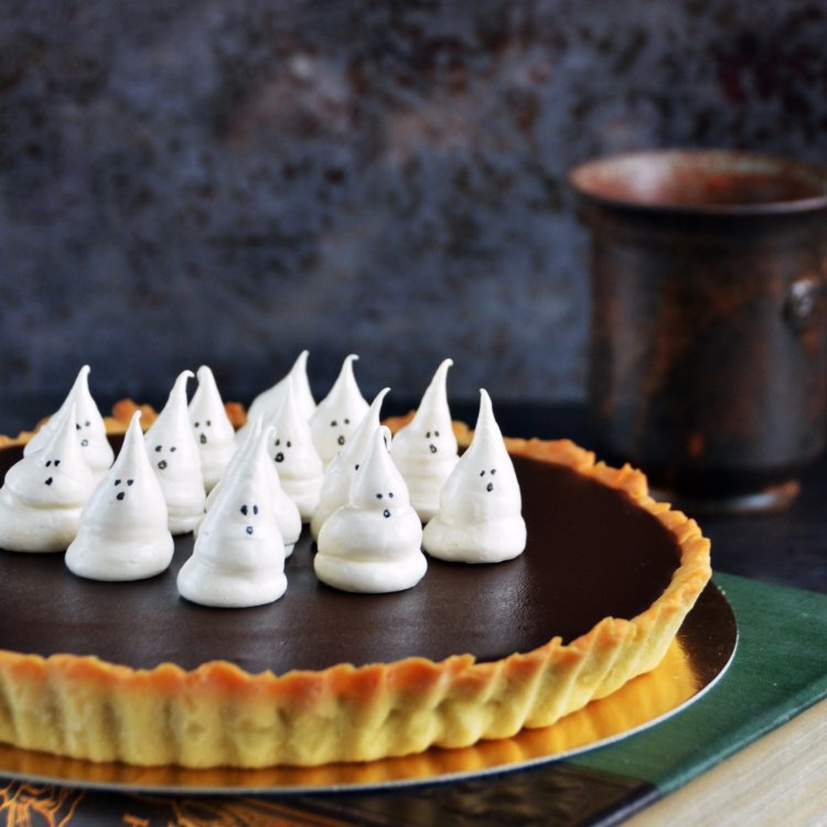 Karamelles-csokis pite szellem habcsókkal - sós karamelles csokis tart recept