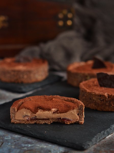 Márton-napi lúdláb tart recept - meggyes csokihabos pite