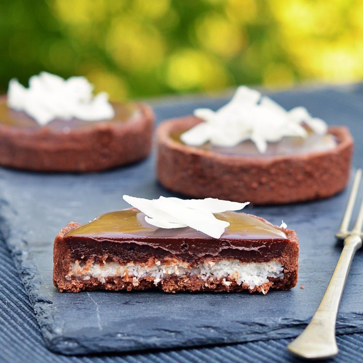 Bounty tart recept - kókuszos-csokis mini pite