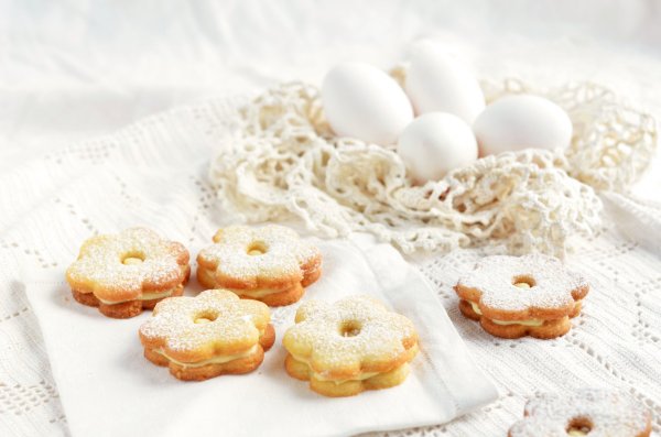 tojáslikőrös húsvéti linzer recept