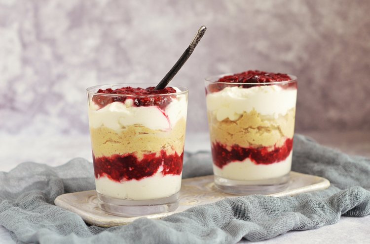 cukormentes gesztenyés-mascarponés pohárkrém recept erdei gyümölcsökkel