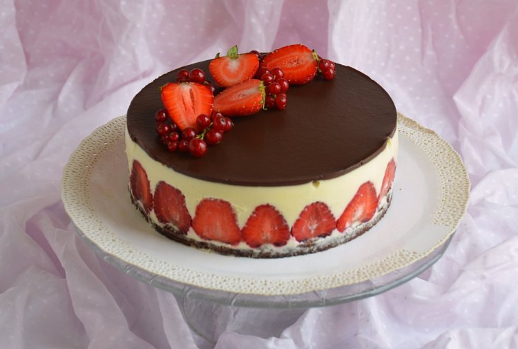 Epres fehércsoki torta namelaka recept