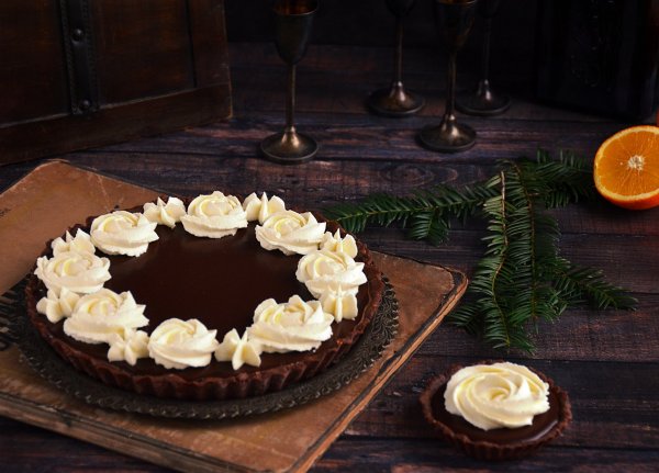 Narancsos csoki mousse tart - karácsonyi narancsos-csokis pite recept