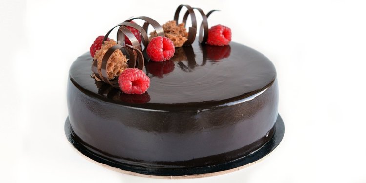 málna-csoki mousse torta recept mirror glaze-zel