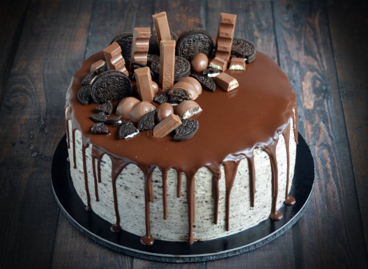 Oreo torta csurgatva