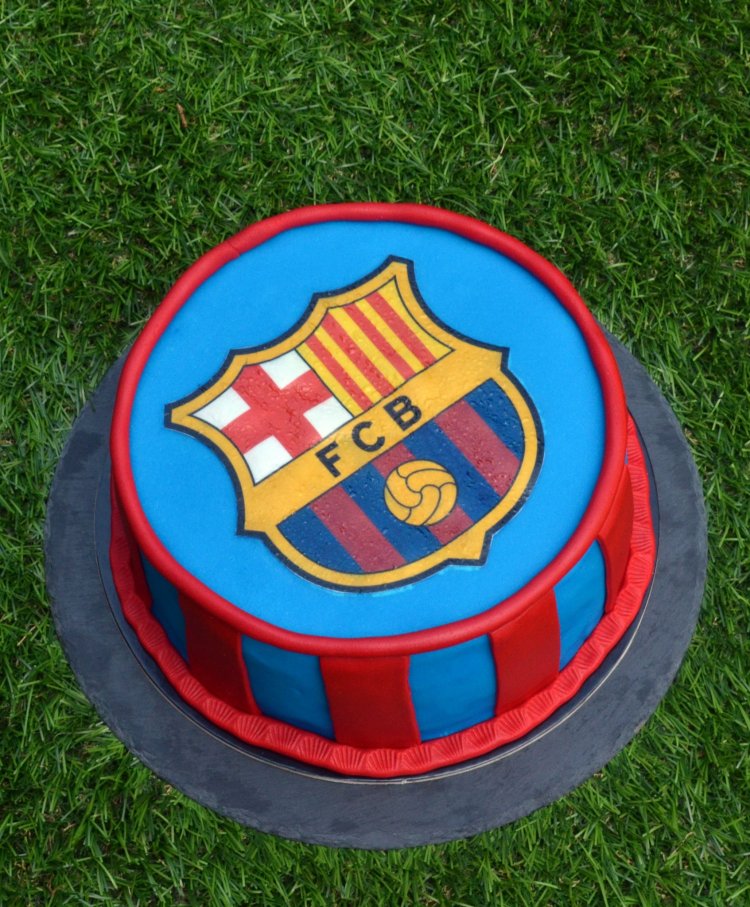 Barcelona torta - tortaostya használata fondantra