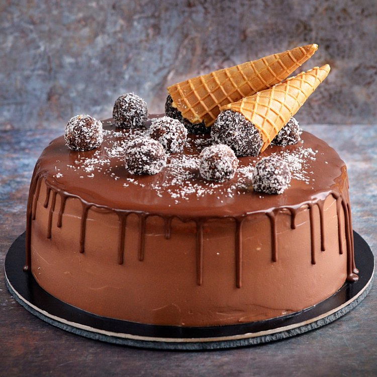 Nutellás kókuszgolyó torta recept - kókusztorta fagyitölcsérrel