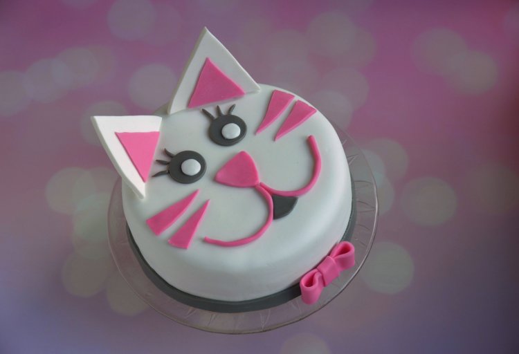 marcipán vagy fondant masni készítése tortára