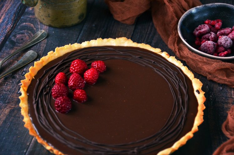 Málnás-csokis tart recept - málna-csokoládé pite készítése