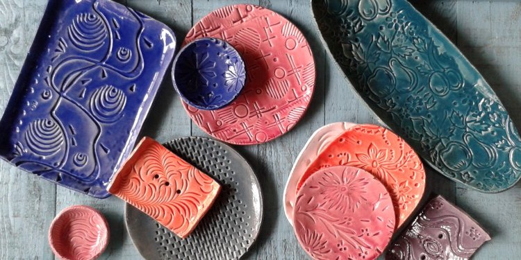 Apacuka Ceramcis random tányérkészítés workshop