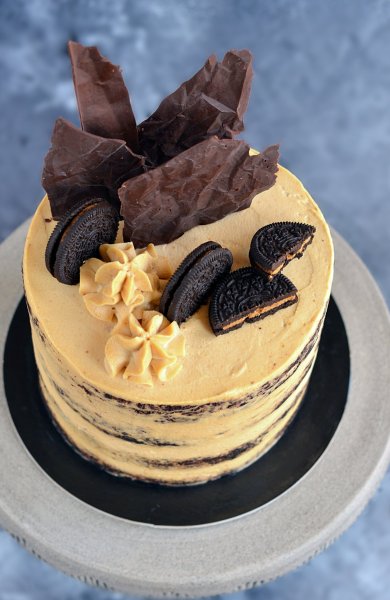 Földimogyorós pucér torta recept - mogyoróvajas torta készítése