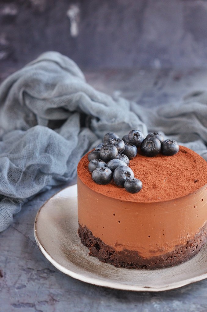 vegán csokis namelaka torta recept cukormentesen áfonyával és málnával