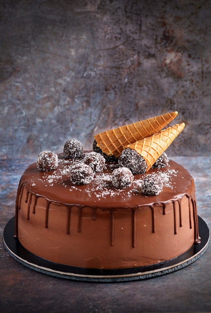 Nutellás kókusztorta recept - kókuszgolyó torta fagyitölcsérrel