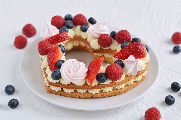 Valentin-napi cream tart szívtorta készítése - recept