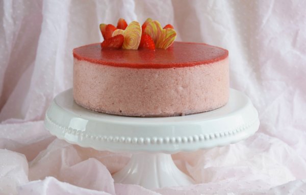 Epres-rebarbarás mousse torta recept