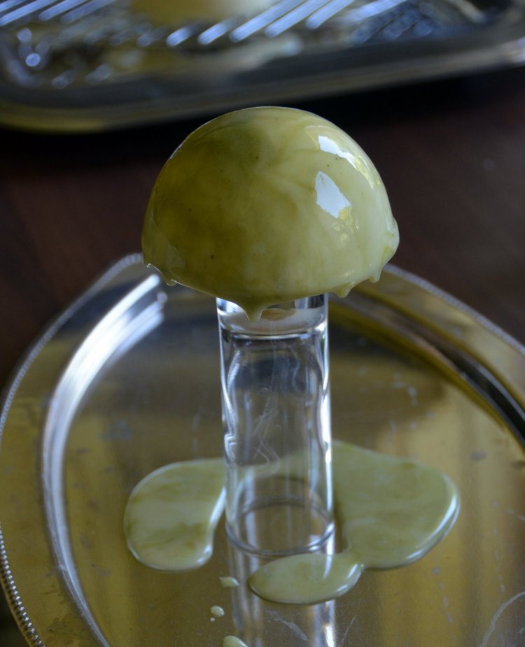 Tükörglazúr használata - mousse áthúzása tükörmázzal