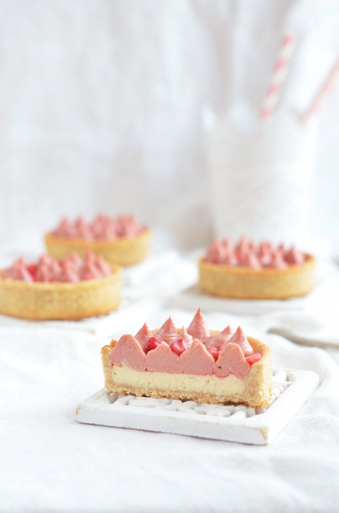 málnás kókuszos mini tart recept - kókuszos málna curd tart készítése