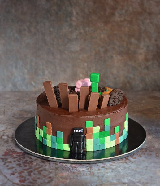 Minecraft torta készítése házilag - doboskrém recept - fondant Enderman figura egyszerűen