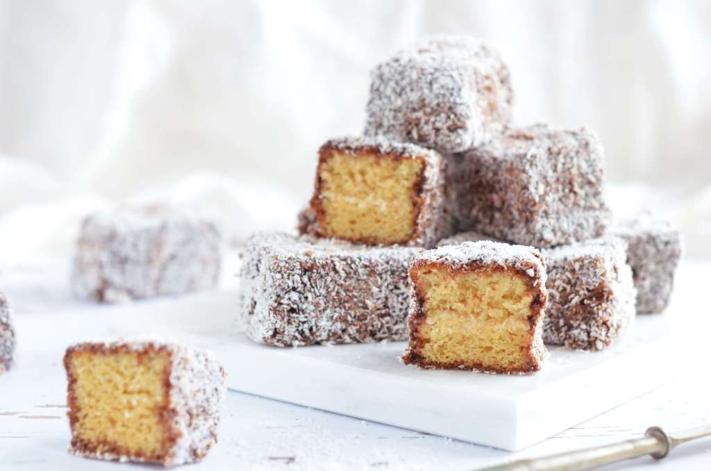 Mogyorókrémes kókuszkocka deluxe kókuszkrémmel töltve