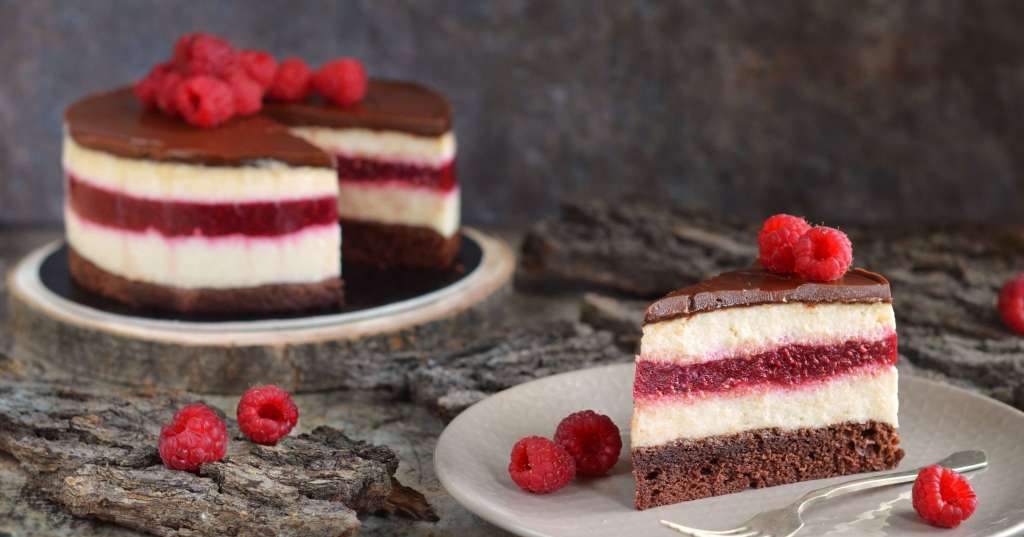 mogyorókrémes-málnás tejbegríz mousse torta recept