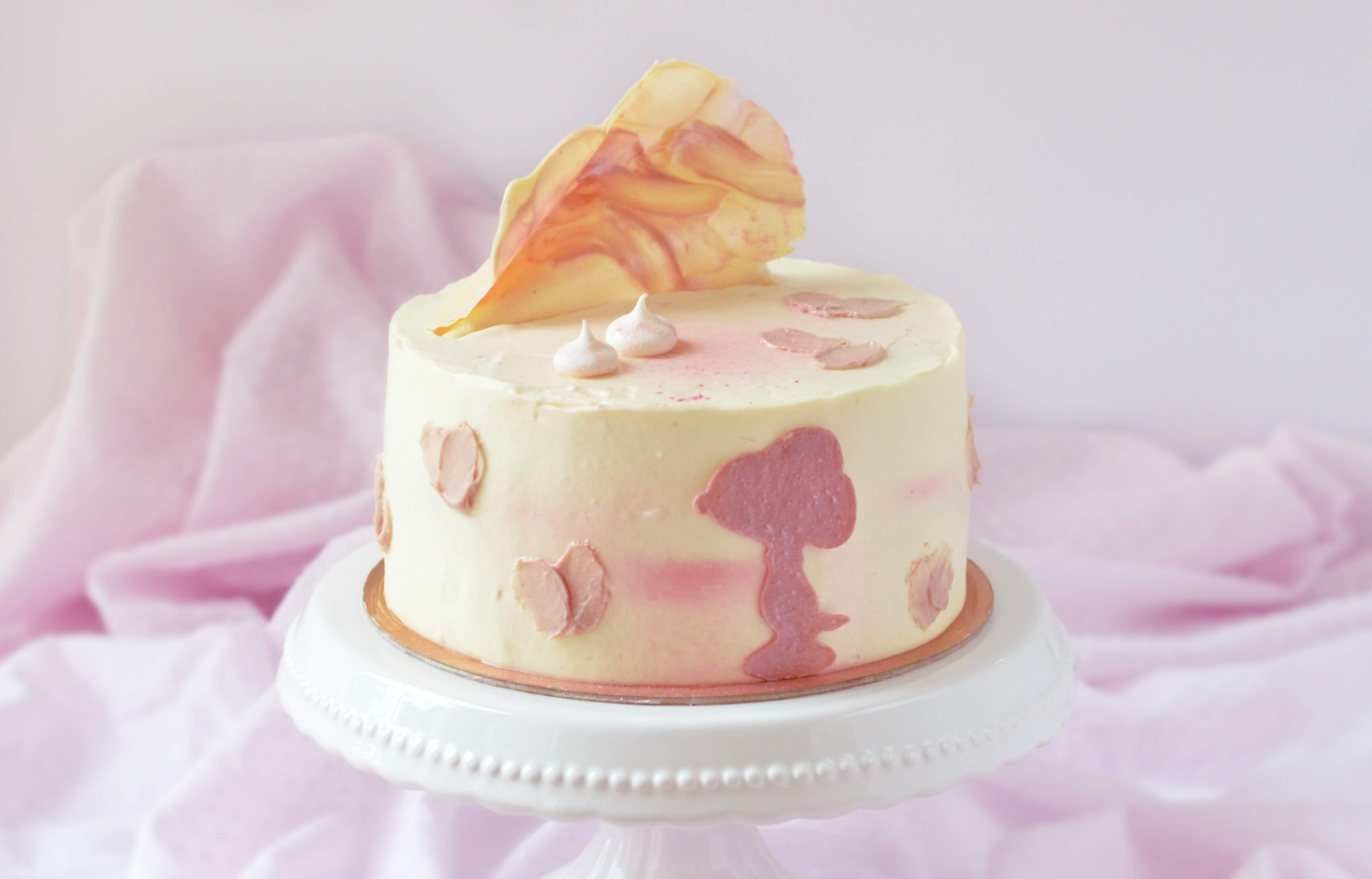 Joghurtos epertorta recept csokivitorlával